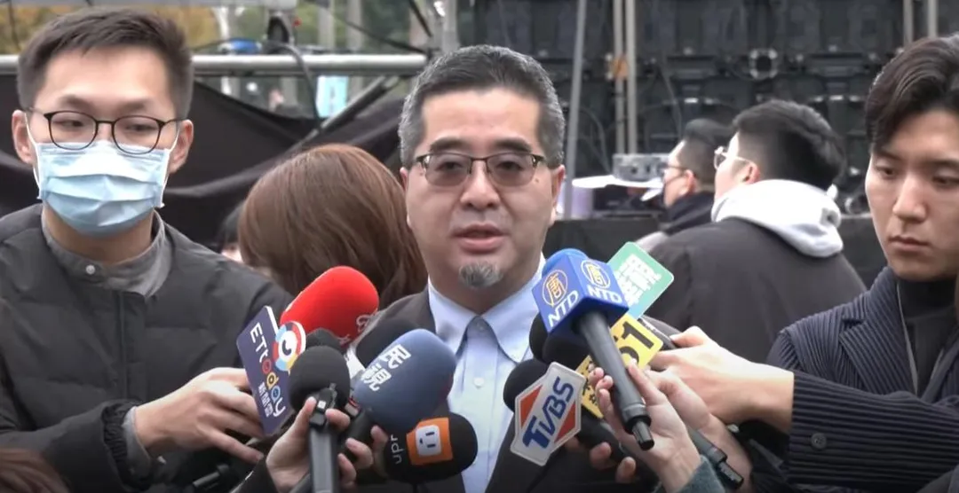 林佳新認為馬英九基金會爭議幫綠營止血；圖為基金會前執行長蕭旭岑。(圖/中天新聞)