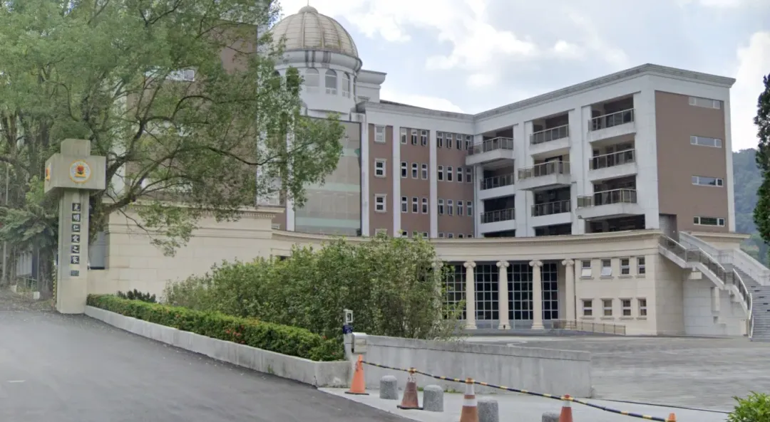 一貫道崇德學院位於南投埔里。(圖/翻攝自google map)