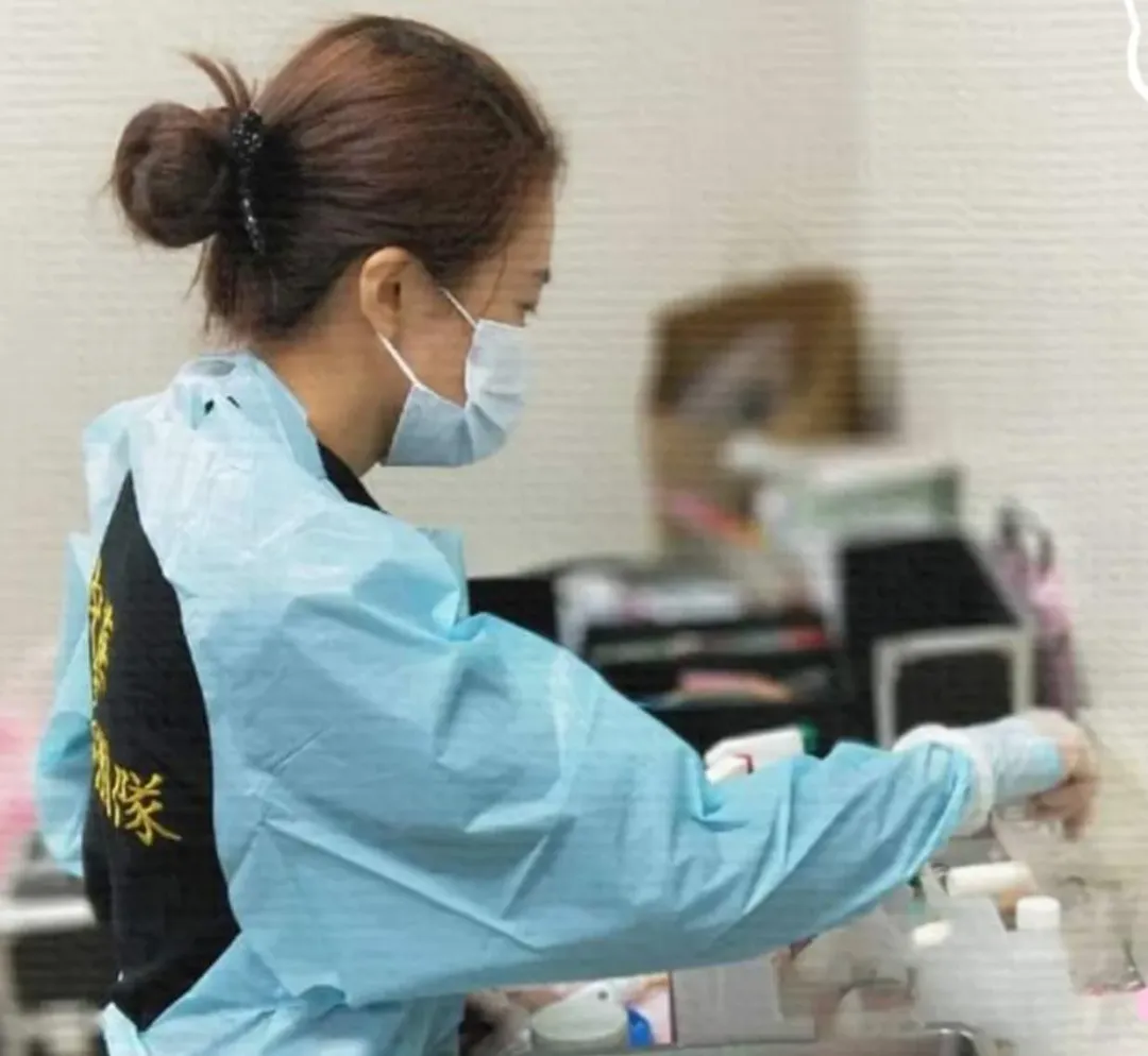 小宜從事遺體修復員職業約6年，經歷過多次他人生離死別，但有1件關於2歲女孩的經驗令她心疼又難忘。（圖／遺體修復員小宜提供）