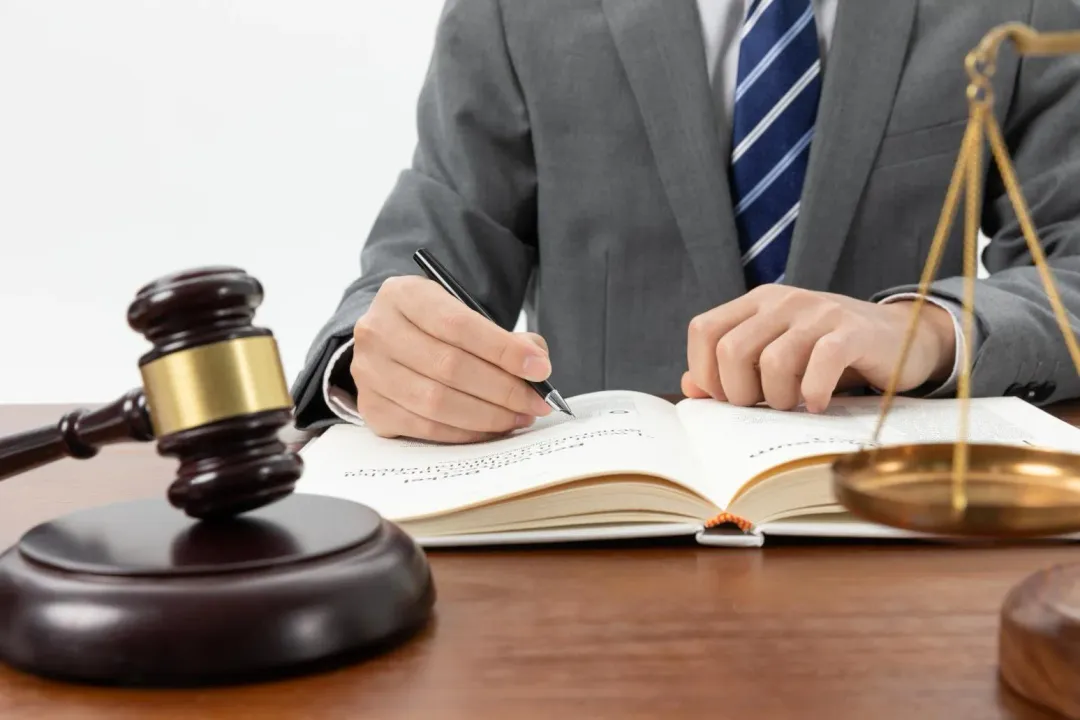 作為法治社會,落實依法行政應是最基本的訴求。(圖/freepik)