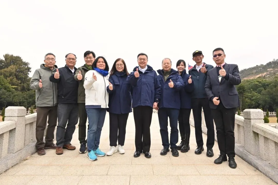 國民黨立委陳玉珍也陪同視察。（圖／行政院提供）