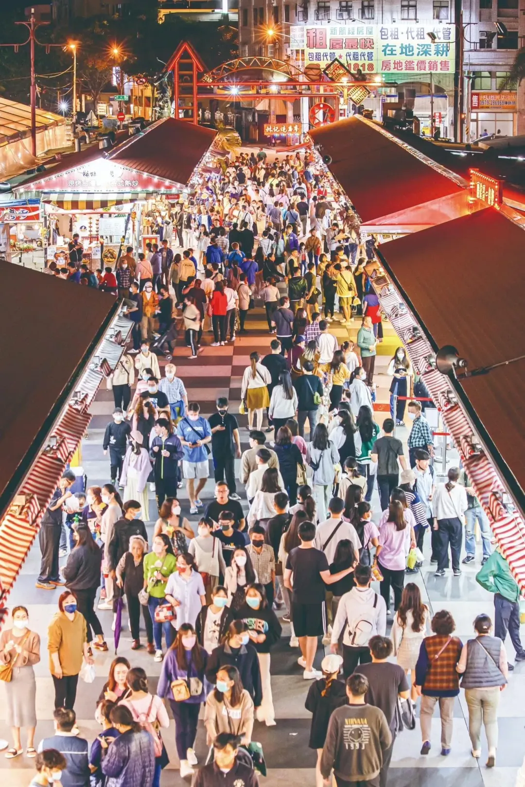 東大門夜市。（圖／傅崐萁FB）