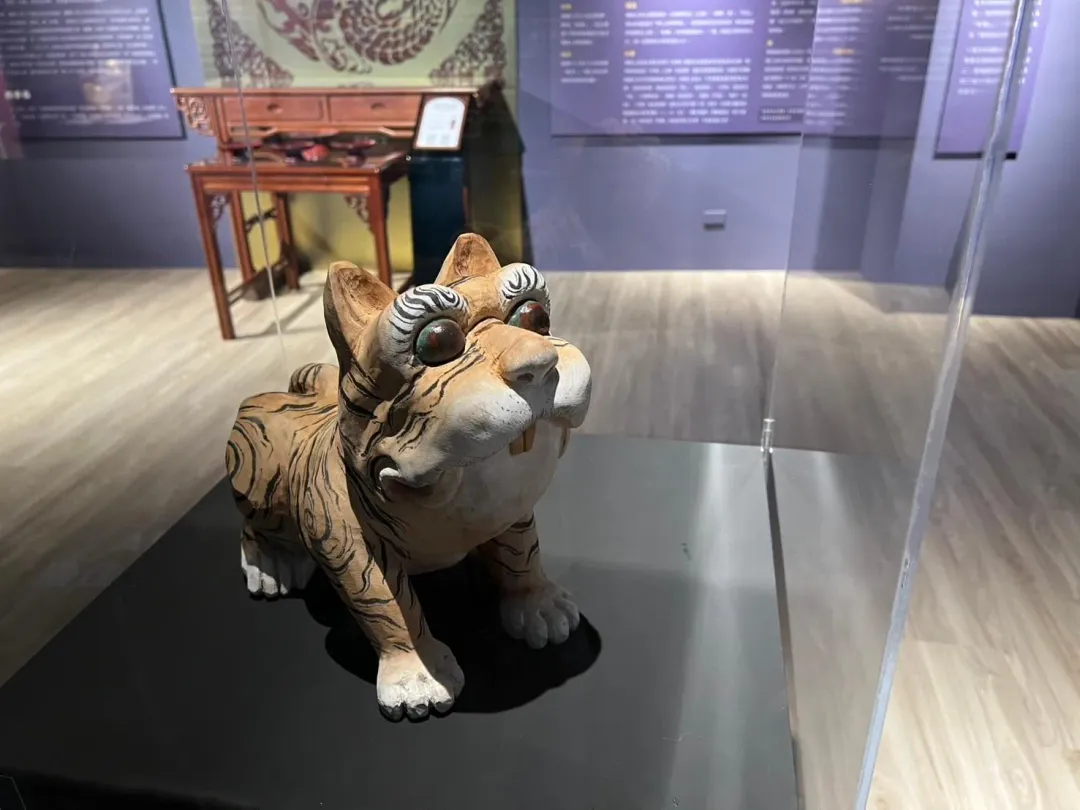桃園土地公文化館展示的虎爺，常被視為兒童的守護神。（圖／中天倪鴻祥攝）