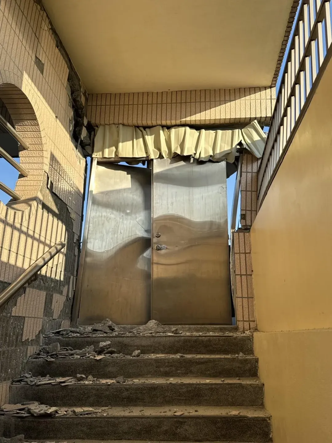 楠西國小建物因地震受損。(圖/台南市府提供)