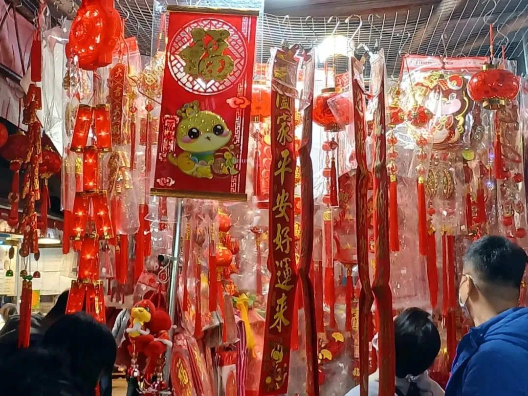 春節到了大家都會貼春聯,但是貼春聯也有很多注意事項。(示意圖/資料照)