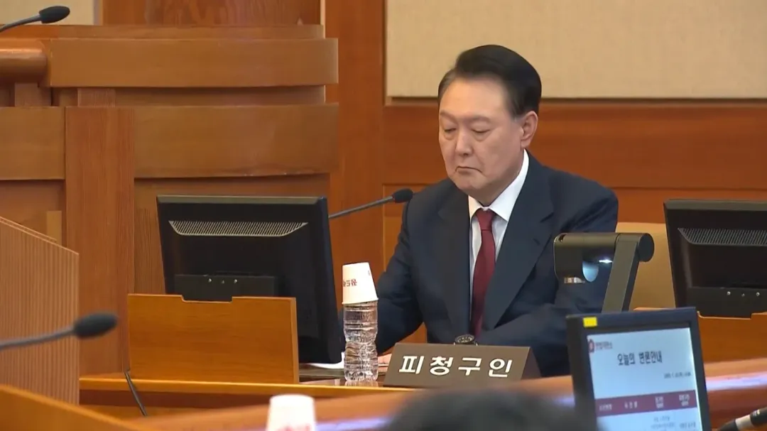 尹錫悅今日出席彈劾案庭審的第4次辯論。(圖/美聯社)