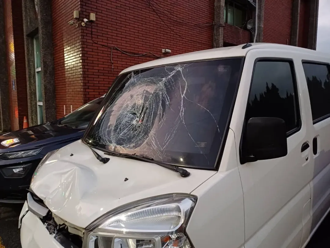 淡水一名94歲老翁清晨遭撞不治身亡。(圖/警方提供)