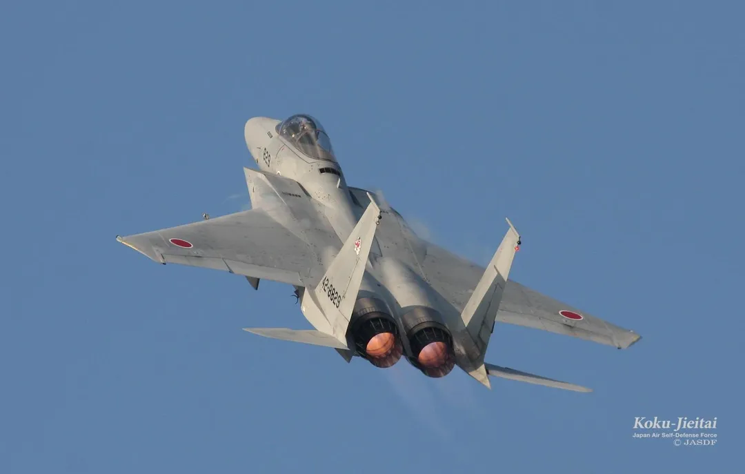 駐防琉球的日本第304飛行隊F-15J。(圖/航空自衛隊)