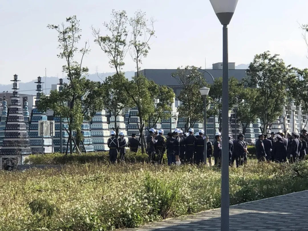 三環幫角頭劉憲治告別式。（圖／翻攝畫面）