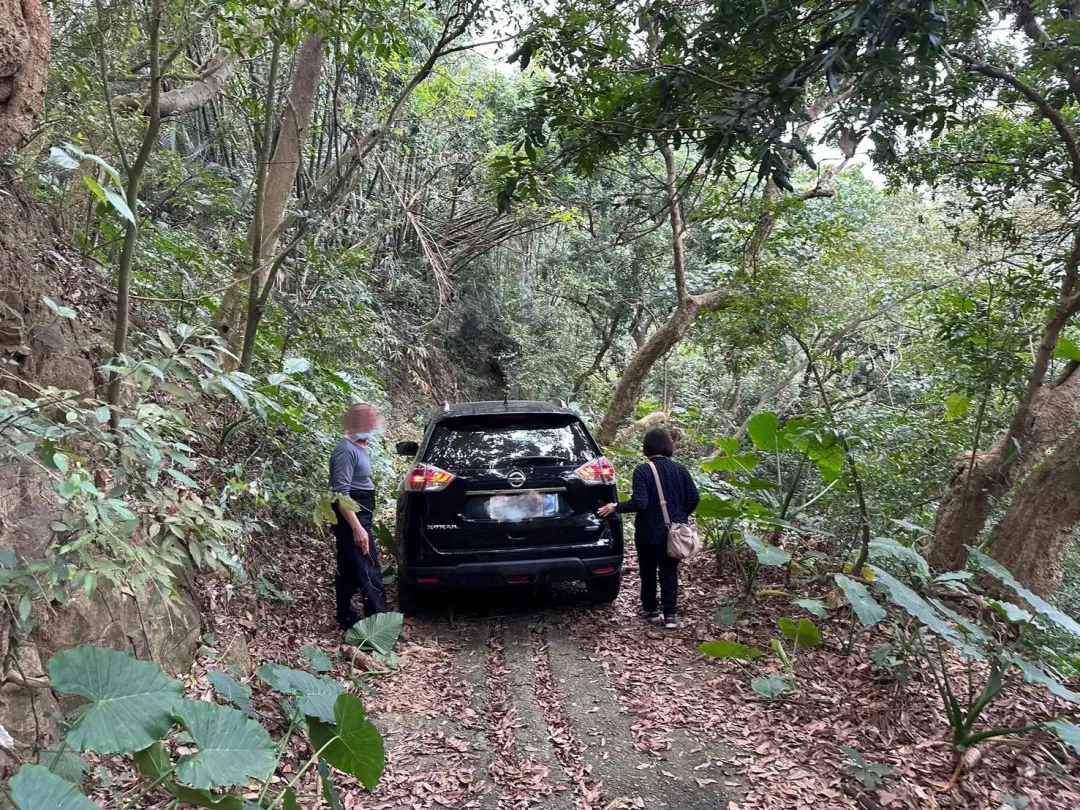 岡山分局呼籲,民眾利用導航在山區迷路案件頻傳,提醒山區道路多變,導航系統有時會出錯,如到外地旅遊,一定要先了解路況再上路。(圖/警方提供)