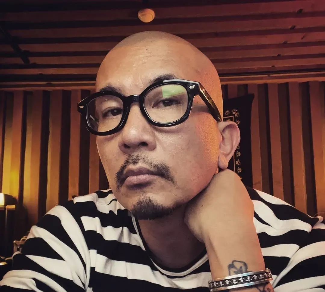 大S現任丈夫具俊曄表示亡妻遺產將交給丈母娘（S媽）處置，但有律師分析可能得先得到汪小菲同意。（圖／翻攝自Instagram@djkoo）