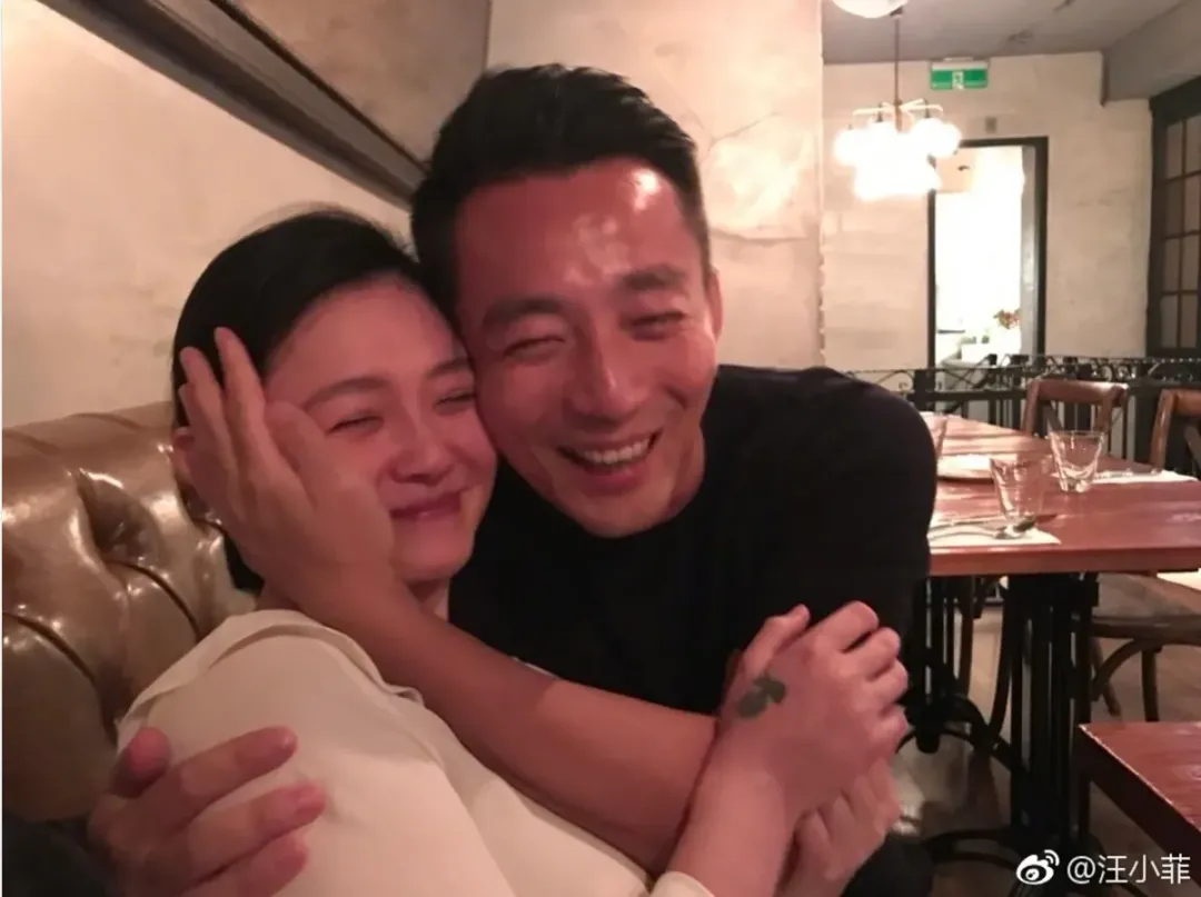 大S（左）與前夫汪小菲（右）於2021年離婚。（圖／翻攝自微博）