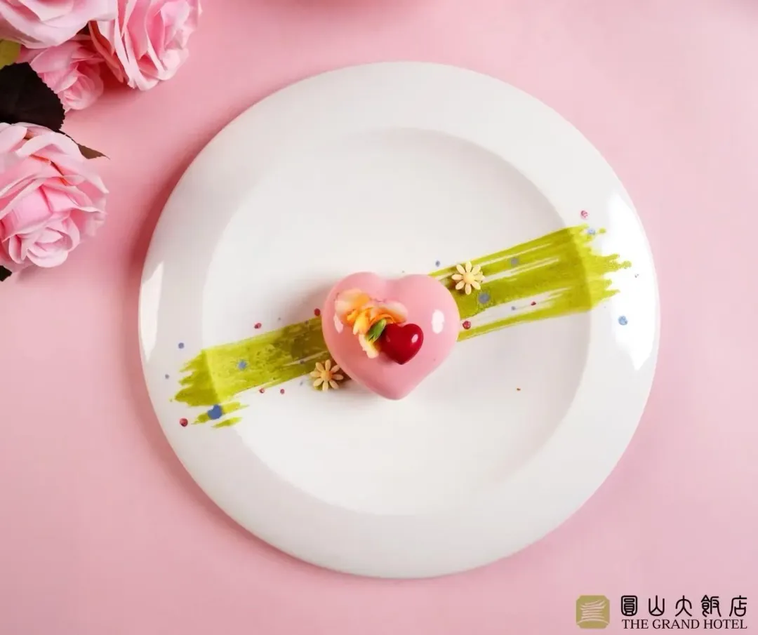 圓山用美食寵愛另一半,見證小倆口相戀的重要時刻,營造最浪漫的儀式感。(圖/圓山大飯店提供)