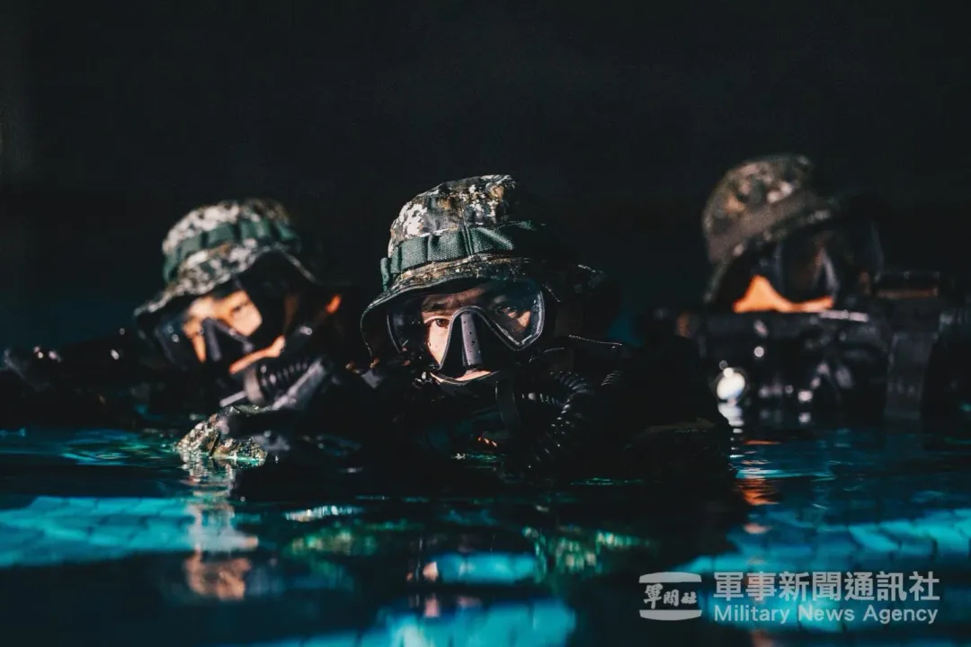 陸軍海龍蛙兵。(圖/軍聞社)