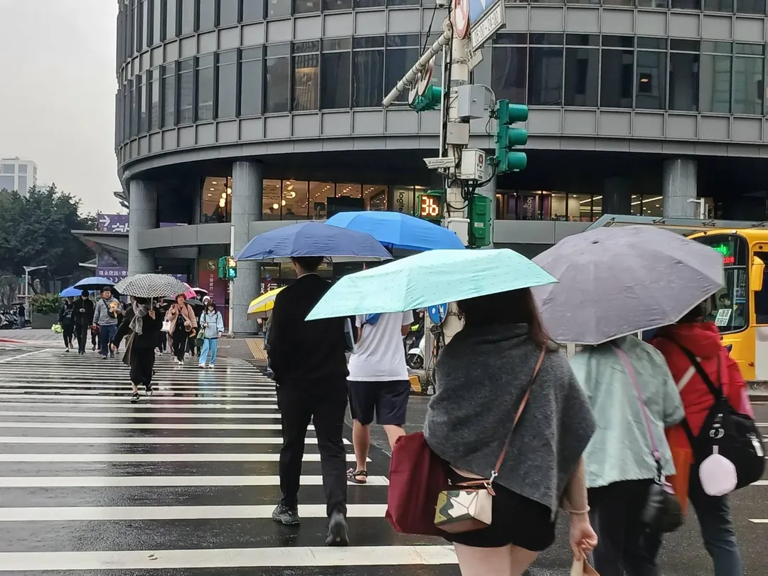 今天水氣稍微減少。(示意圖/中天新聞)