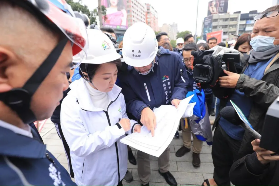 盧秀燕趕赴現場坐鎮。(圖取自盧秀燕臉書)