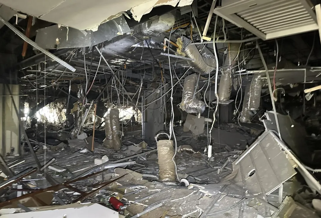 今年2月13日台中新光三越中港店發生重大氣爆死傷意外，台中地檢今日偵結，共起訴13人。（圖／資料照片）
