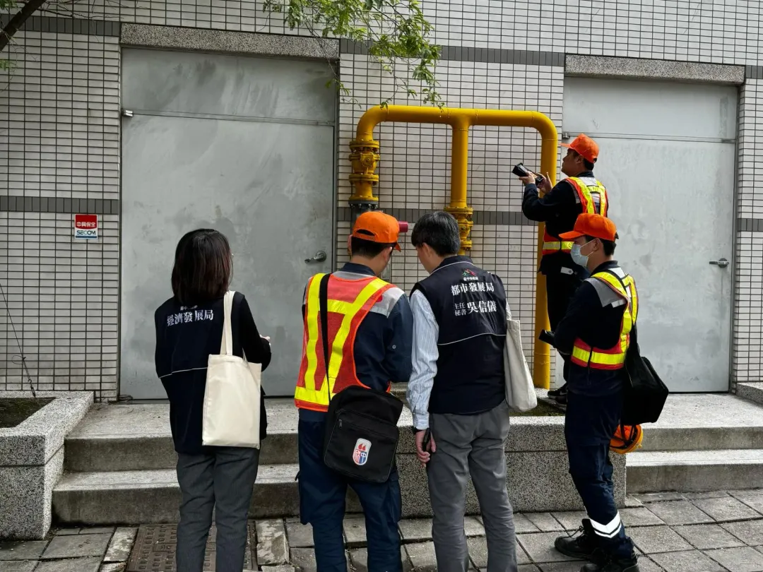中市百貨量販賣場稽查。（圖／台中市政府）