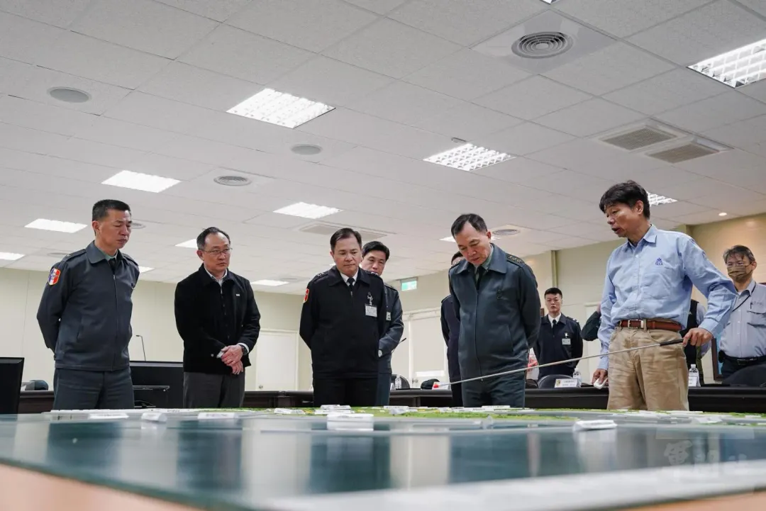 國防部副部長鍾樹明視導「威海計畫」。(圖/軍聞社)