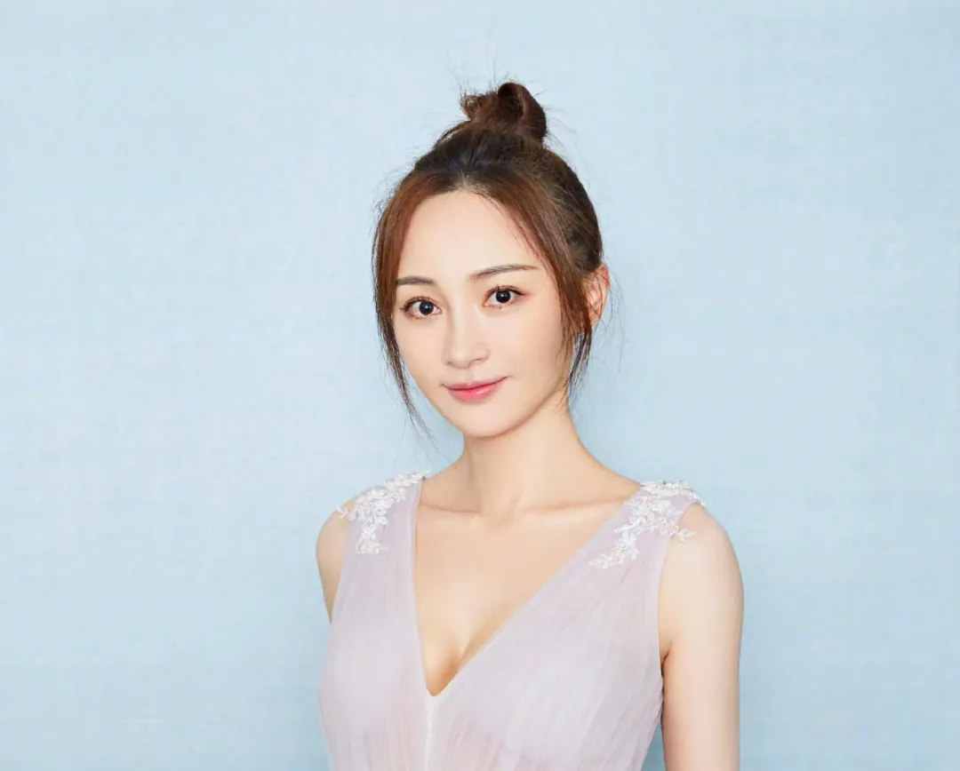 大陸42歲女星姚笛先前官宣參演綜藝節目《演員請就位3》，沒想到節目首播後，她的鏡頭全被刪光。（圖／翻攝微博@姚笛）