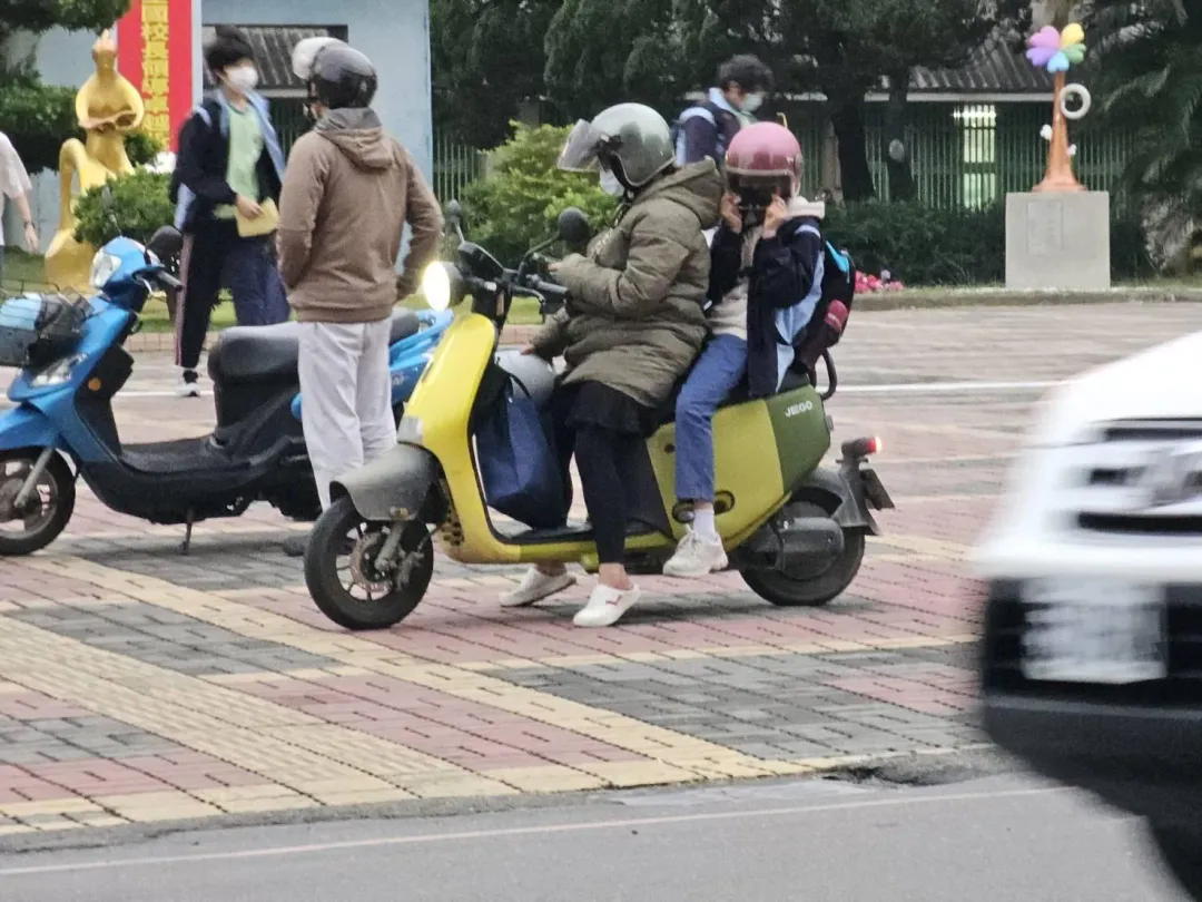 台南市環保局推出全新電動機車補助方案，年省6000元。（圖／台南市環保局提供）