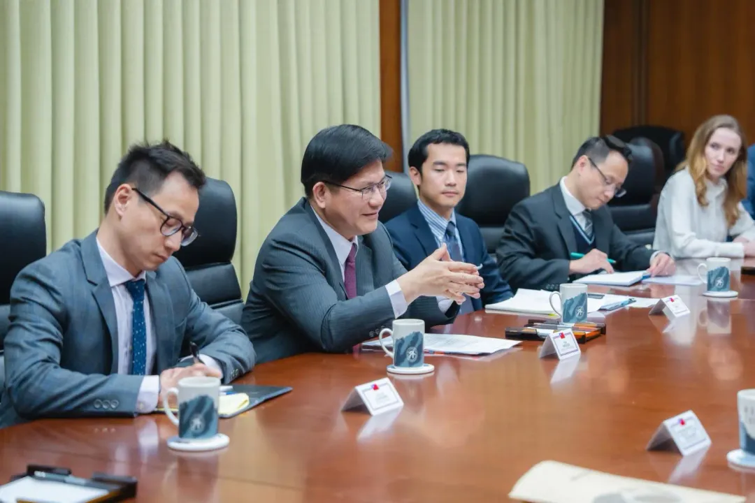 外交部長林佳龍臉書發文，公布他會見研究美中台三方多年的學者葛來儀並展開對談。（圖／取自林佳龍臉書）