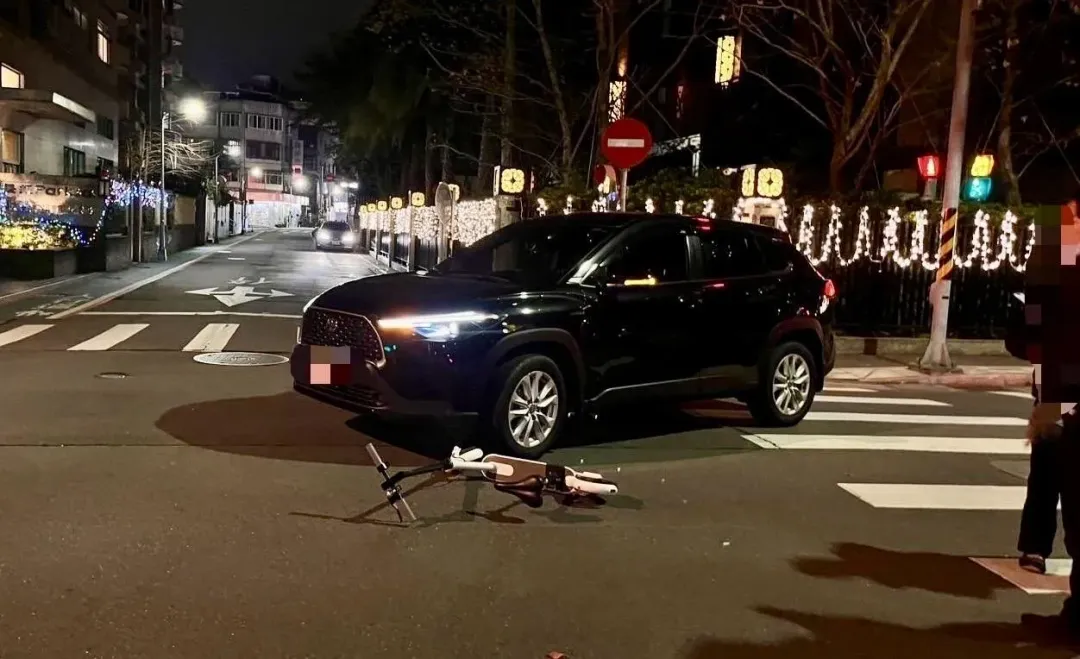 男子酒後騎電動滑板車發生車禍。(圖/翻攝畫面)