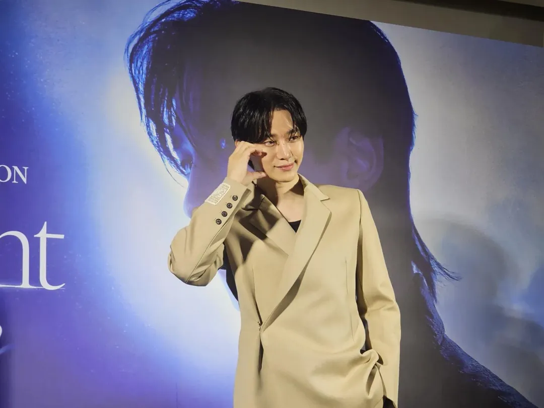李俊昊展坦言充電的方式就是「吸貓」。（圖／記者黃玉婷 攝）