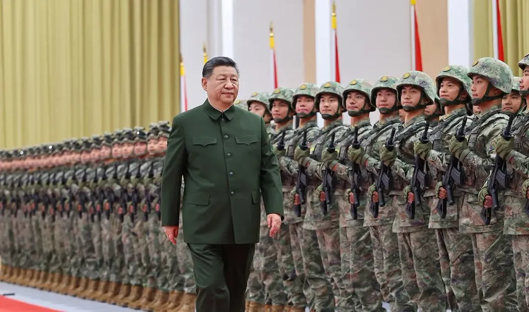去年12月20日，習近平檢閱解放軍駐澳門部隊。（資料照／翻攝自大陸國防部官網）