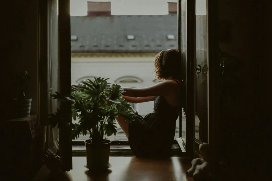 法國傳出一名外科醫師性侵近3百名孩童。（示意圖／unsplash）