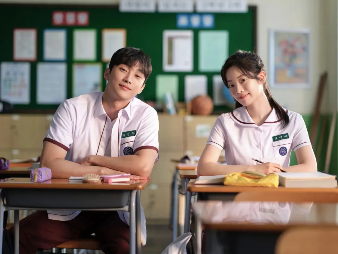 振永（左）與多賢（右）主演《妳是我眼中的蘋果》。（圖／車庫娛樂提供）