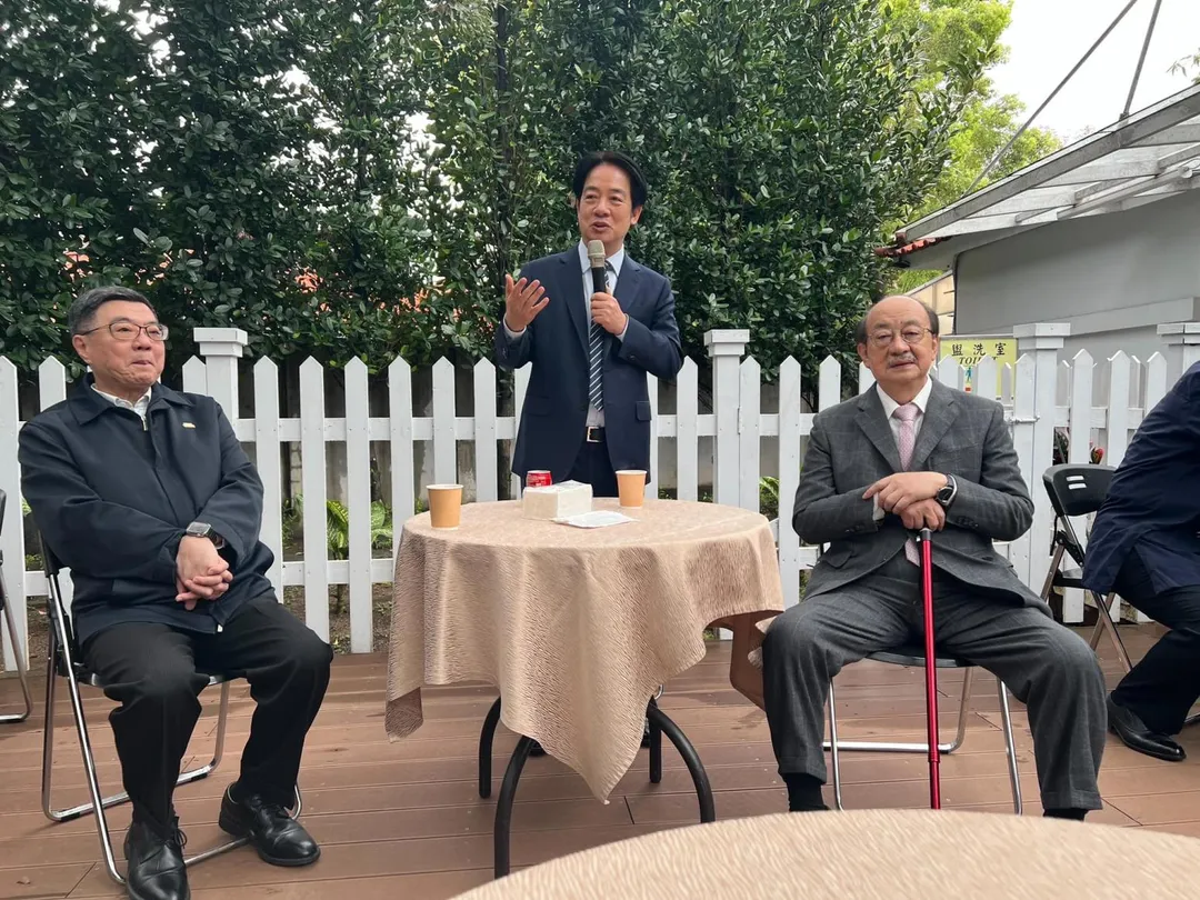 卓榮泰、賴清德、柯建銘。（圖／林俊憲臉書）