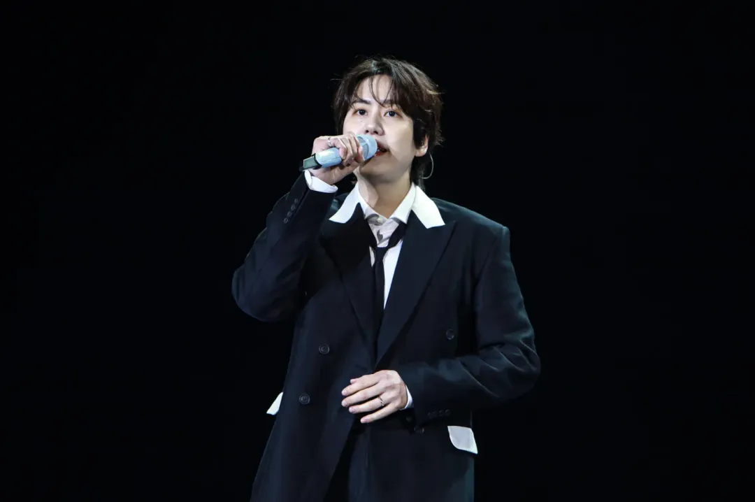 圭賢舉行出道10週年紀念亞洲巡迴演唱會《KYUHYUN 10th Anniversary Asia Tour ‘COLORS’》。（圖／D-SHOW提供）