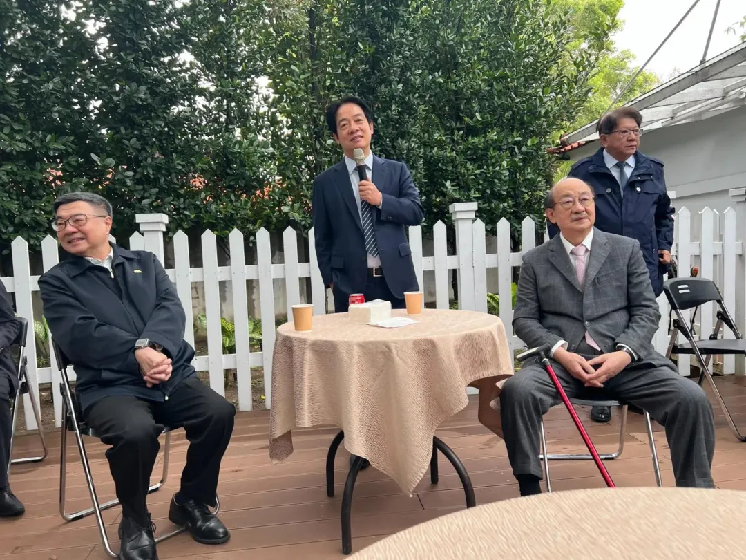 民進黨府院黨團隊。（圖／翻攝郭昱晴臉書）