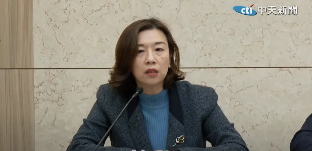 衛福部次長林靜儀直言，依醫師法第25條規定，只要違反醫學倫理，地方政府衛生局就可啟動懲戒。（圖／中天新聞）