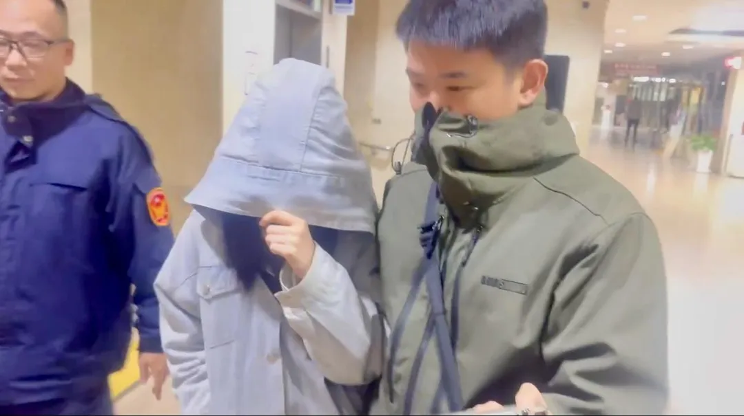 簡瑀家被台北地院單獨傳喚，庭上她否認跟著傷害或責罵蔡女等犯行，更哽咽聲稱不知道對方最後會因此離世。（資料照／塗豐駿攝）