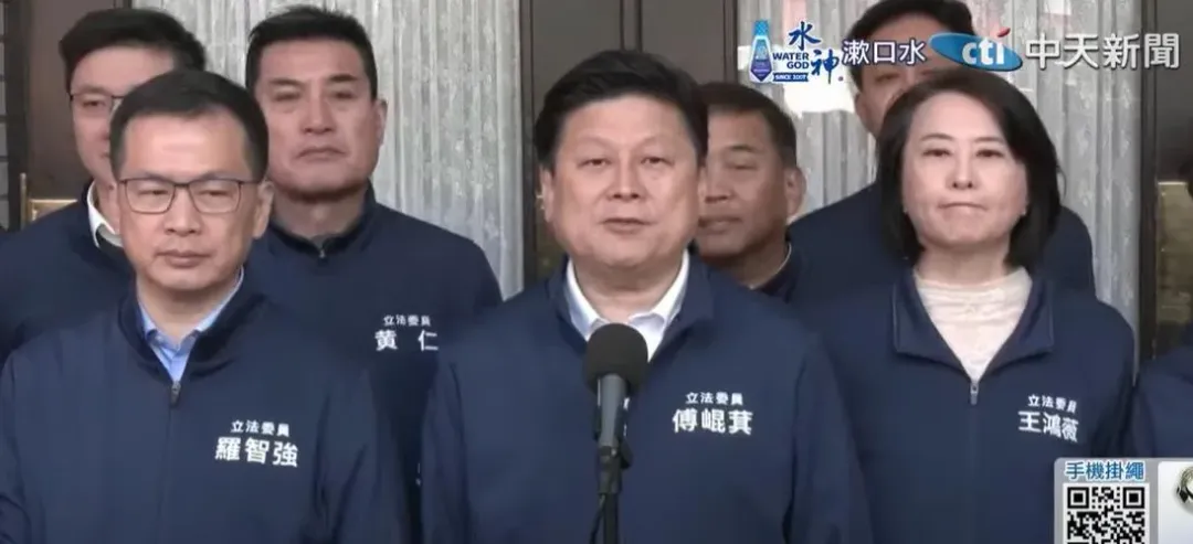 國民黨立法院黨團總召傅崐萁率黨團表現亮眼，被綠營視為眼中釘，花蓮地方派系也想落井下石。（圖／中天新聞）