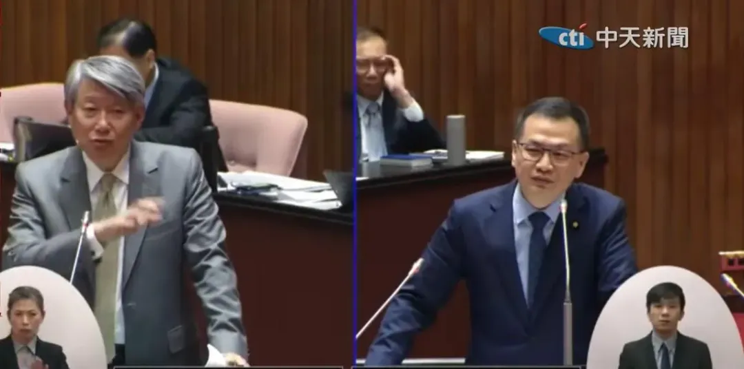 國民黨立委羅智強(右)、經濟部長郭智輝(左)。(圖／中天新聞)