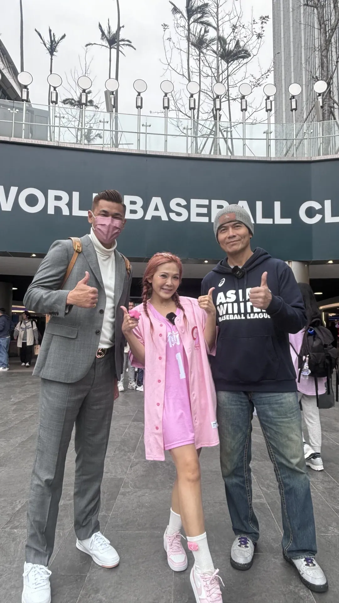 圓圓首集錄影巧遇大前輩方昶詠（豹哥）為節目助威添色。（圖／兆京國際娛樂 提供）
