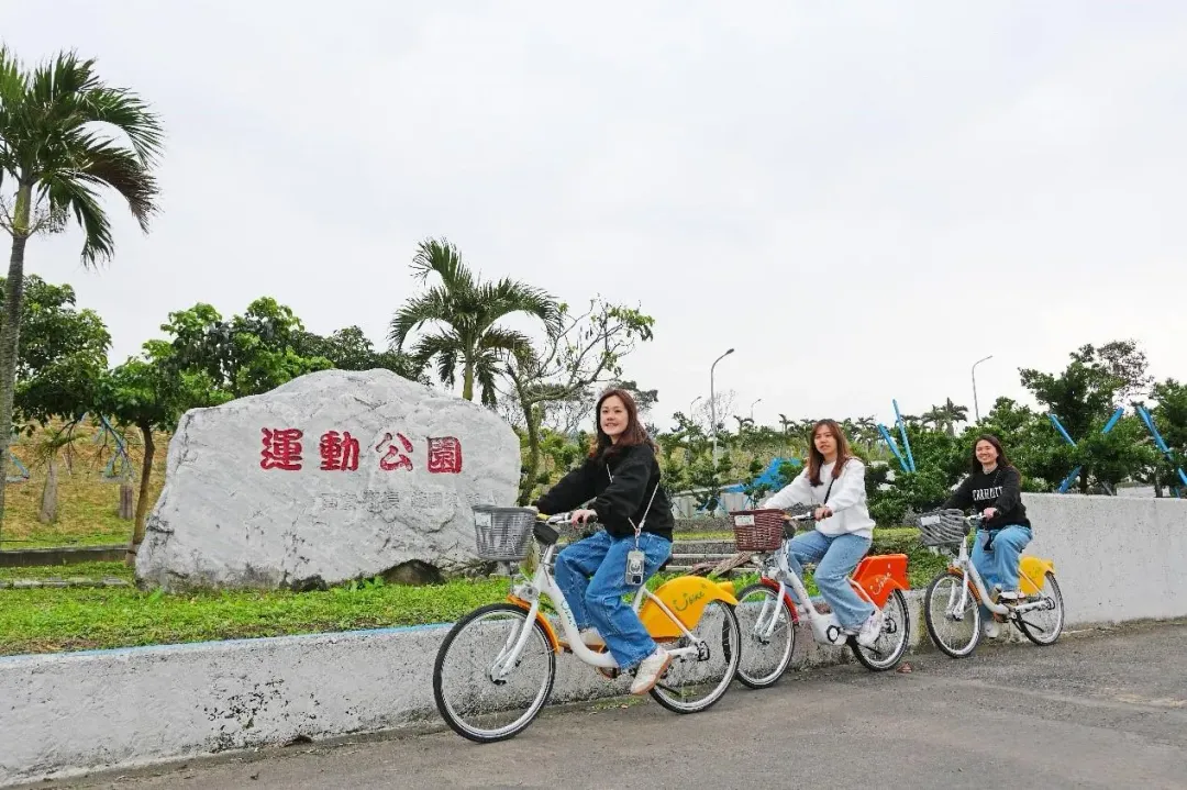 YouBike租賃站進駐貢寮區及烏來原鄉，達成新北市29個行政區「區區有YouBike」新里程碑。（圖/新北市政府提供）