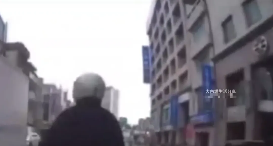 桃園市一間醫院驚傳墜樓意外。（圖／翻攝自《大內壢生活》社群）