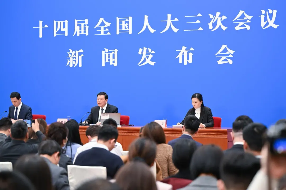 大陸14屆全國人大三次會議今天在人民大會堂舉行新聞發布會。（圖／新華社）