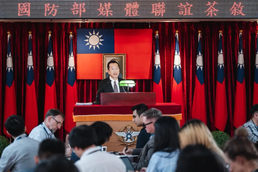 顧立雄部長媒體茶敘。(圖/國防部)