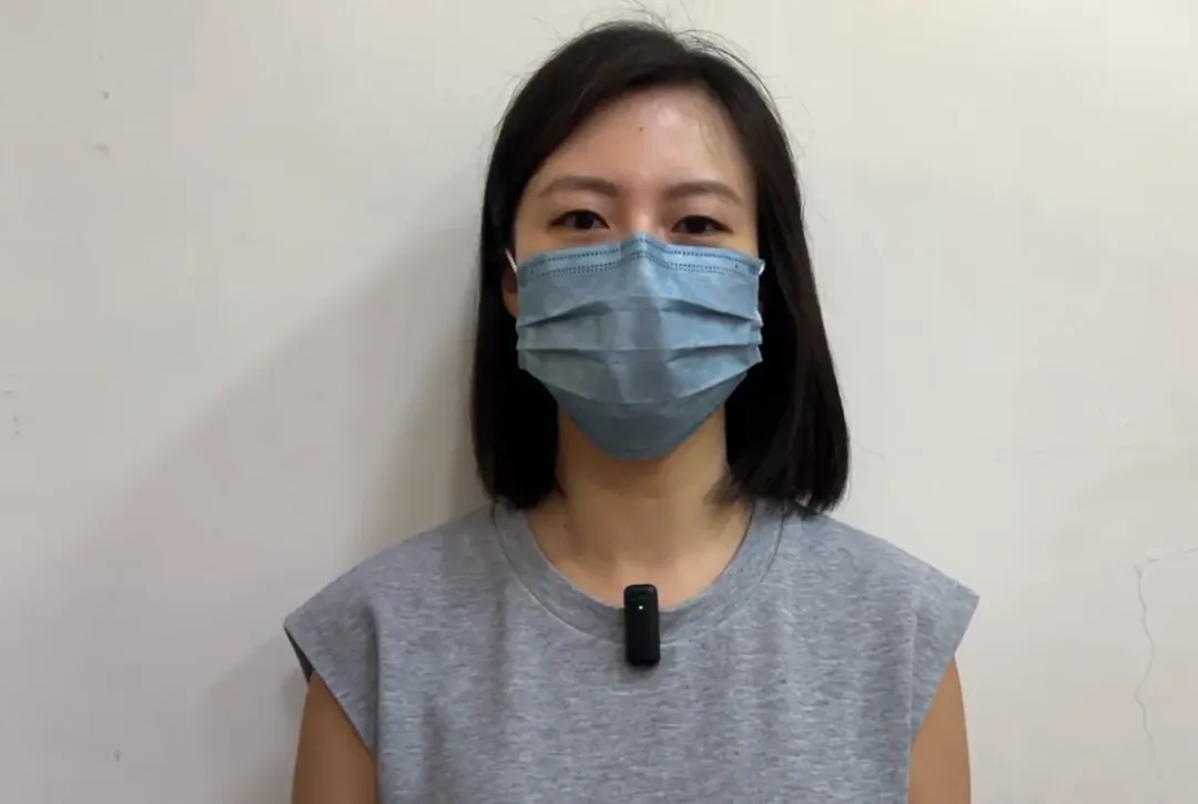 業者陳小姐喊冤稱，在產品要出廠時會用金屬檢測儀器做檢測，把細小的雜質篩選出來。（圖/翻攝畫面）