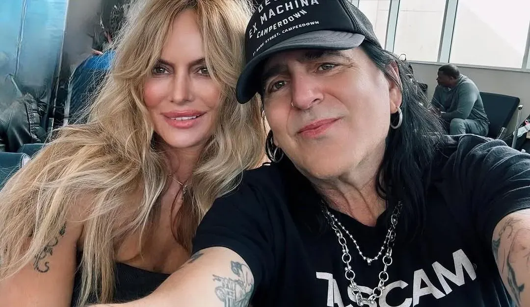 泰姆唐恩（Taime Downe）帶著未婚妻金柏莉伯奇（Kimberly Burch）同行，但金柏莉伯奇突然傳出墜海身亡。（圖／翻攝自burchkimberly IG）