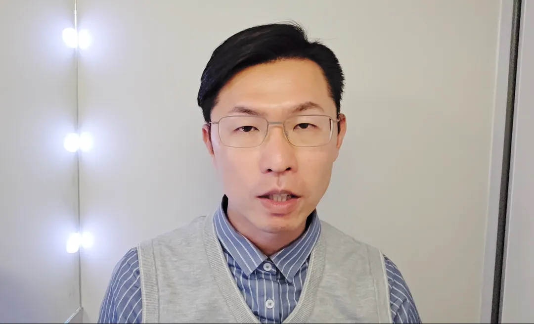律師劉韋廷於今年3月7日針對最高行政法院對中天換照案的判決，接受中天新聞訪問時提出看法。（中天新聞）