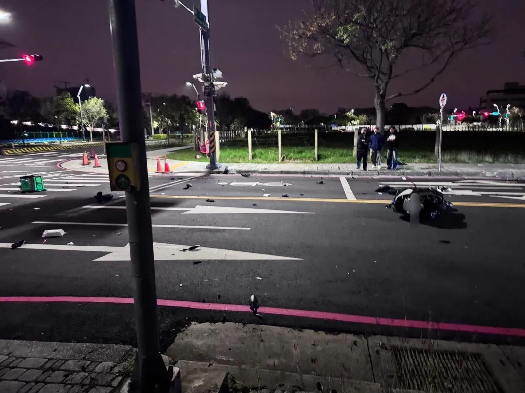 台中在8日凌晨發生酒駕害命的死亡車禍。（圖／翻攝畫面）