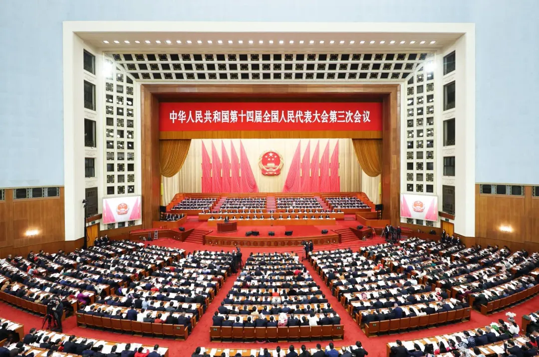 大陸政府工作報告設定年度經濟成長率目標5%。（圖／新華社）