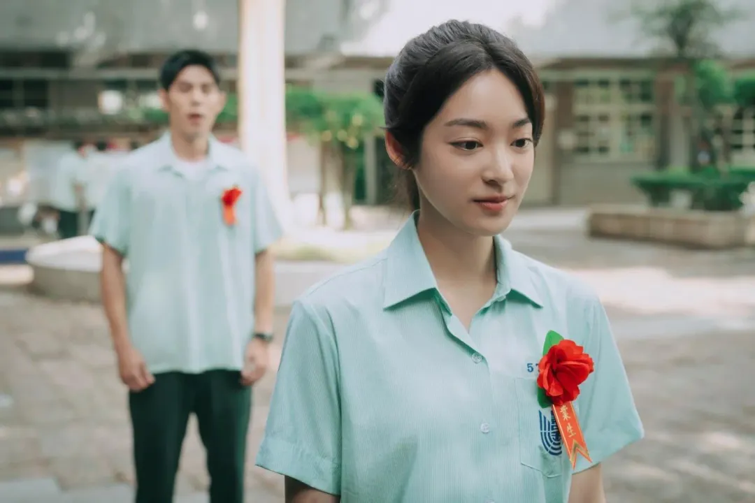 詹懷雲、江齊（右）演出校園愛情電影《有病才會喜歡你》。（圖／紅杉娛樂 提供）