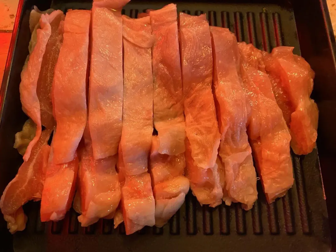 去骨雞腿肉。（圖／黃宏輝提供）